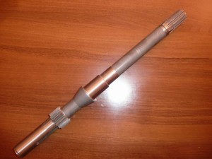 Wałek sprzęgłowy skrzyni biegów Claas Mercur Comet 179661 473mm