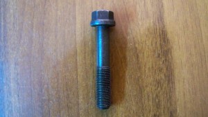 ŚRUBA KORBOWODU JOHN DEERE R74194 