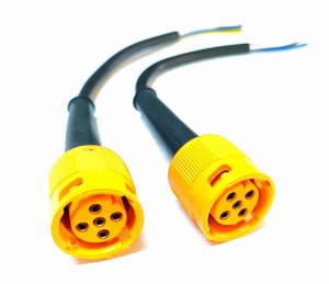 WTYCZKI LAMPY LEWEJ TYLNEJ 5-PIN S.24635