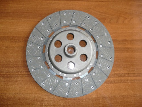 Tarcza sprzęgłowa Massey Ferguson 4090 1671691M91