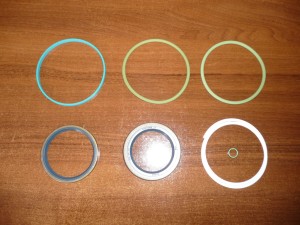 Uszczelnienia podnosnika Fiat 140-90, 140-90DT