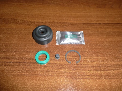 Zestaw naprawczy pompki hamulcowej cylinderka Case IH 80318C91
