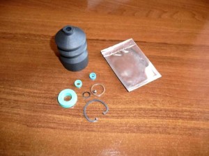 Zestaw naprawczy pompki hamulcowej Massey Ferguson 1810832M91