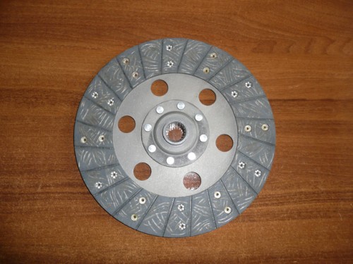 Tarcza sprzęgłowa John Deere 1745 2345