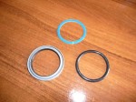 Uszczelniacze siłownika podnoszenia hedra John Deere 975 1075 AZ37843 fi 75mm