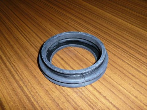 Osłona gumowa uszczelniacza wariatora Massey Ferguson 