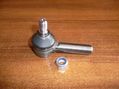 Przegub kulowy siłownika skrętu John Deere 685576