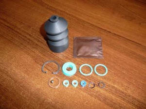 Zestaw naprawczy pompki hamulcowej Massey Ferguson 1810833M91