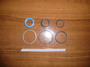 Zestaw naprawczy siłownika skrętu Massey Ferguson 2680 3442308M91