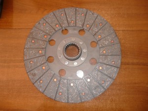 Tarcza sprzęgłowa Massey Ferguson 3645 2700 