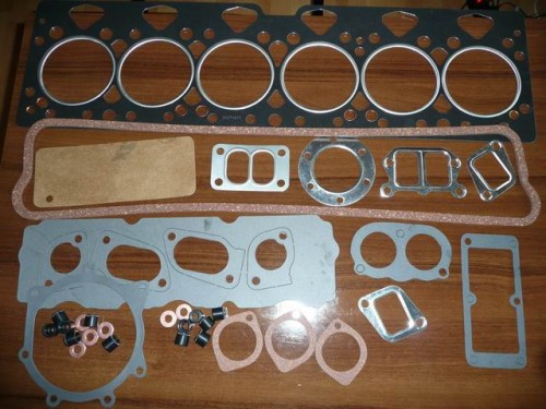Uszczelki silnika GÓRA Massey Ferguson Claas Dominator Perkins Case Landini