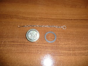 Korek wlewu oleju Massey Ferguson 1851752M91 2487841 2487854