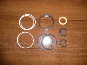 Zestaw uszczelnień siłownika Massey Ferguson 1606890M91