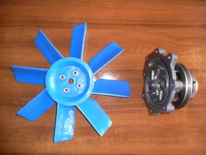 Wentylator + pompa wody Ford New Holland C5NN8600B