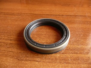 Uszczelniacz Deutz Agrostar Agrotron 376433M1