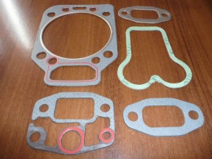 Zestaw uszczelek głowicy FENDT Farmer Favorit 110mm 71-080C