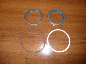 Zestaw uszczelnien podnosnika Fiat 1580DT, 1880